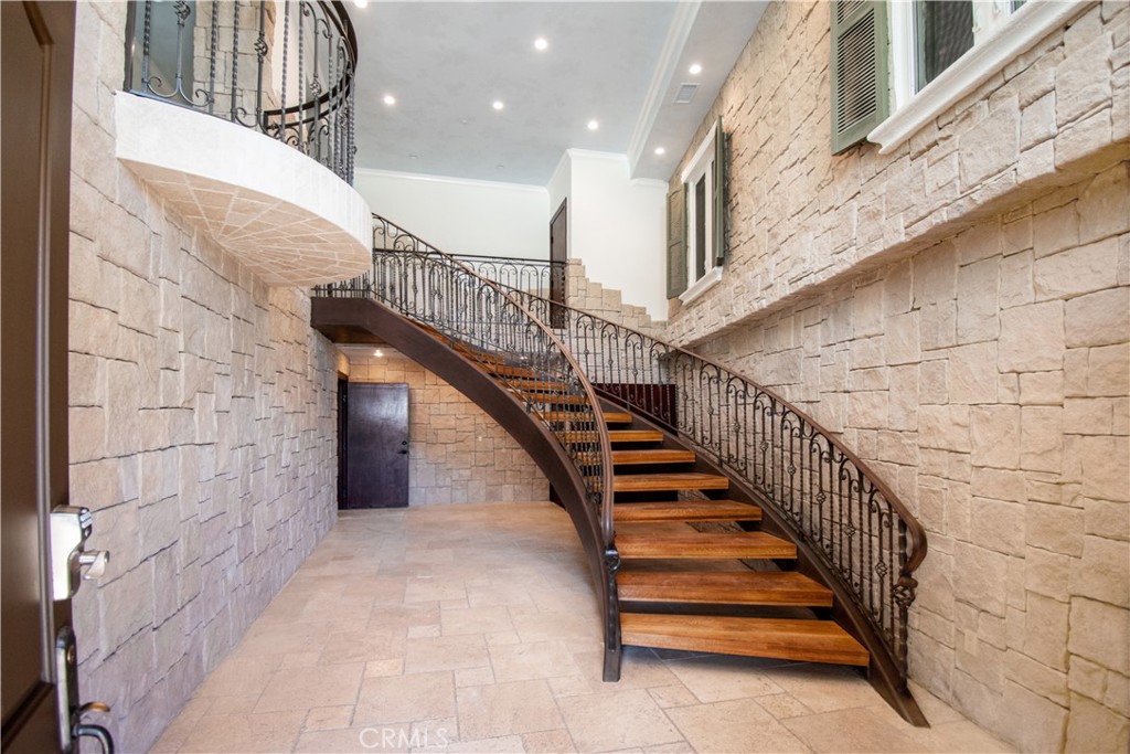 3209 Hillock Drive