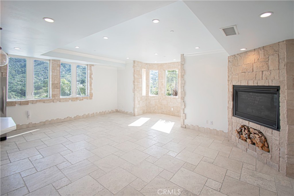 3209 Hillock Drive