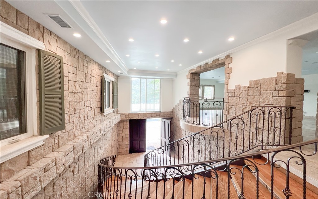 3209 Hillock Drive