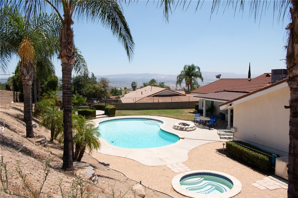 28468 Coachman Lane