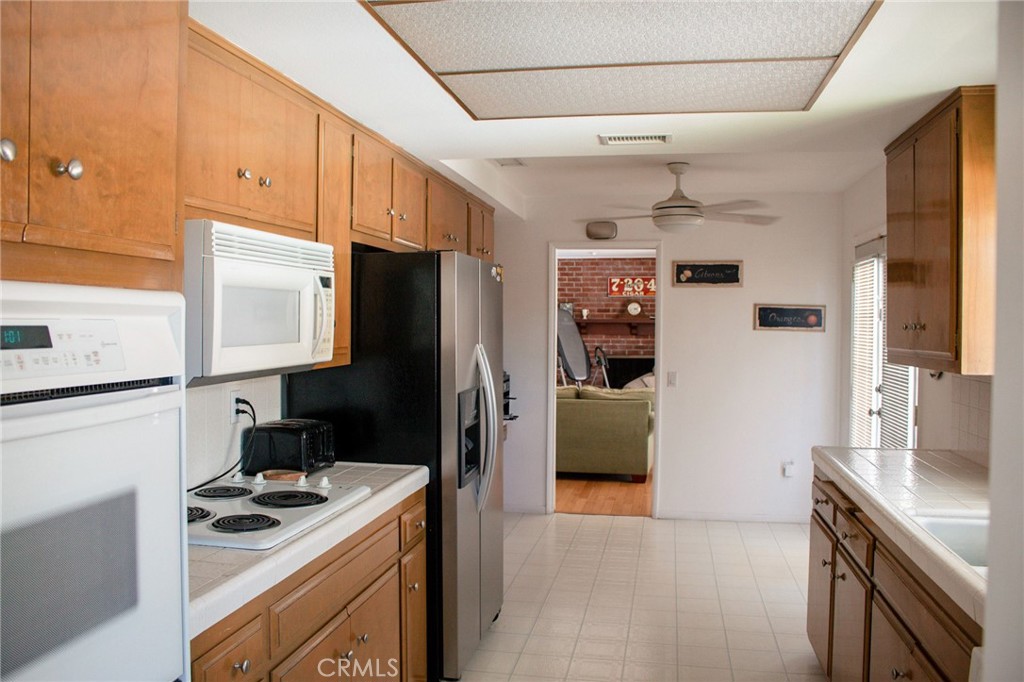 28468 Coachman Lane