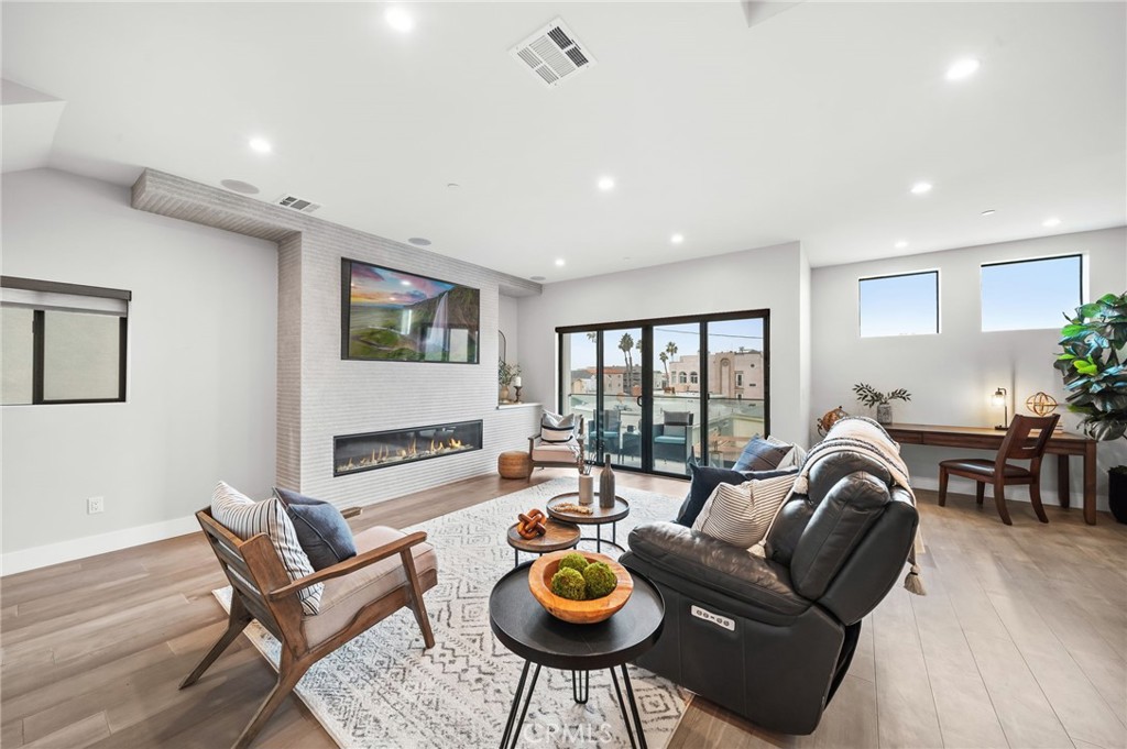 16461 24th Street 102