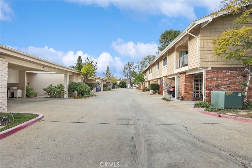 3500 W Manchester Boulevard 162
