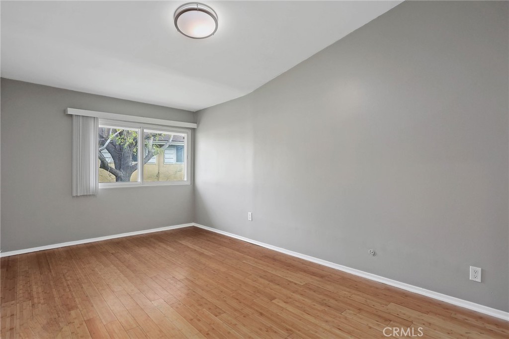 3500 W Manchester Boulevard 162