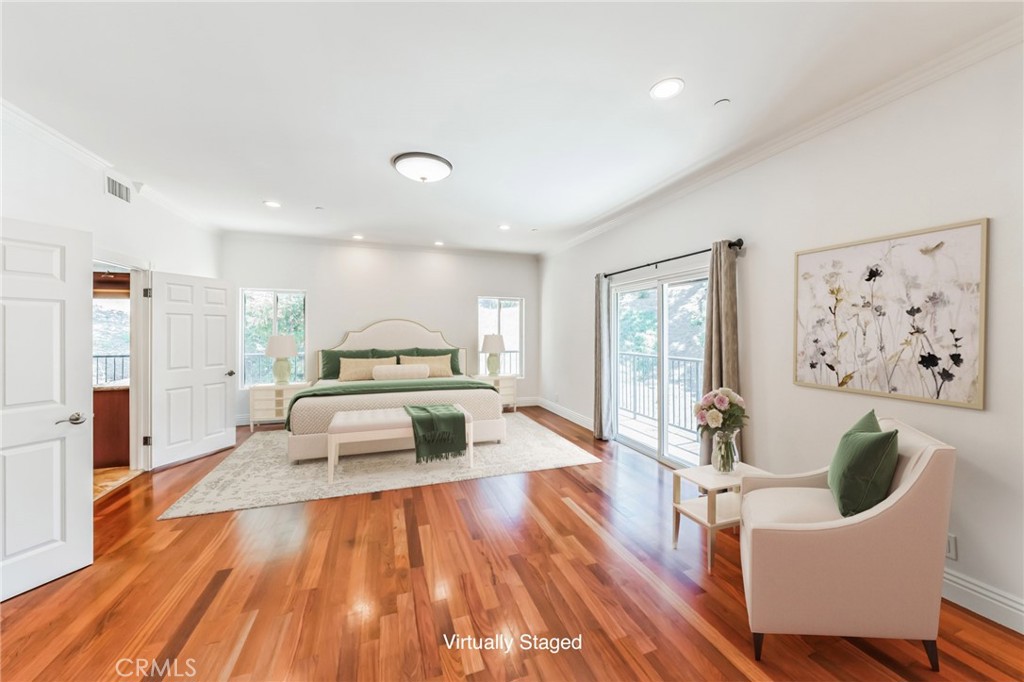 5038 Tendilla Avenue