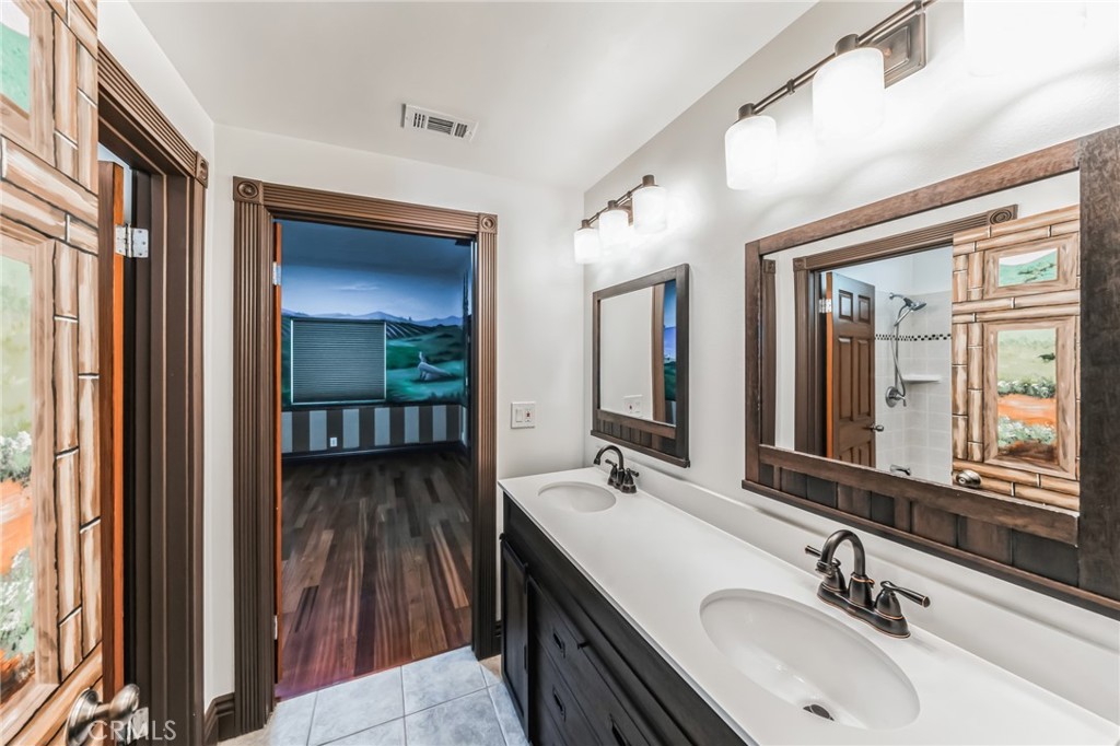 5038 Tendilla Avenue