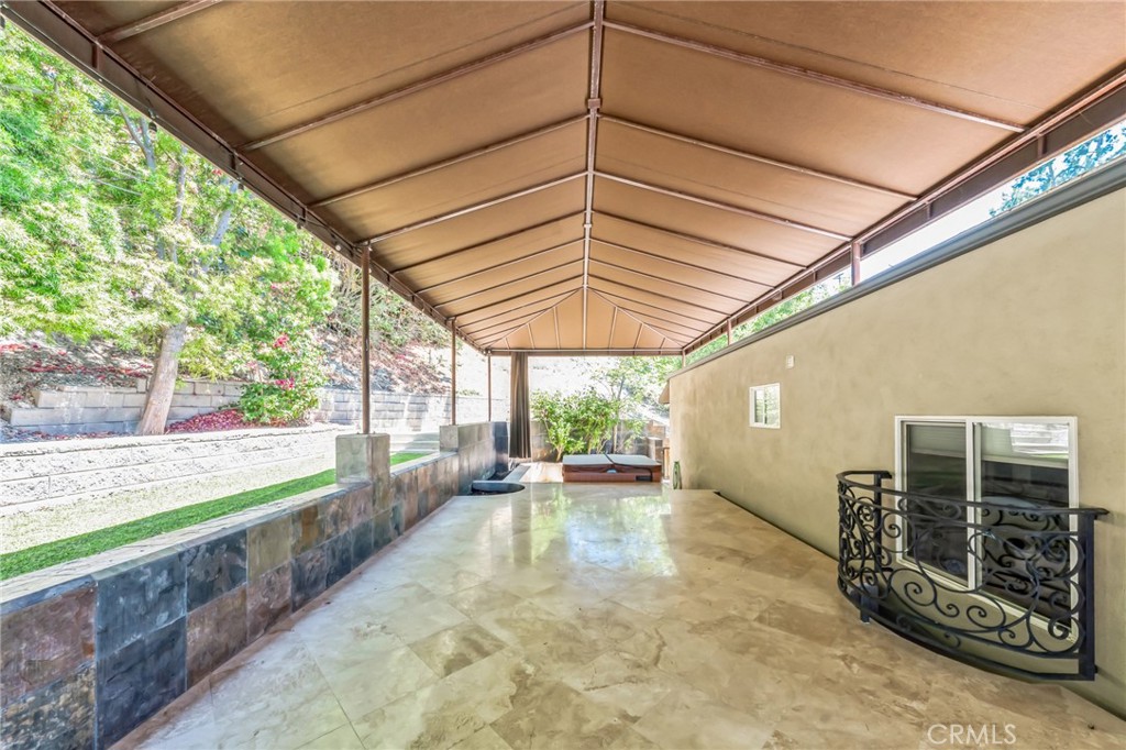 5038 Tendilla Avenue