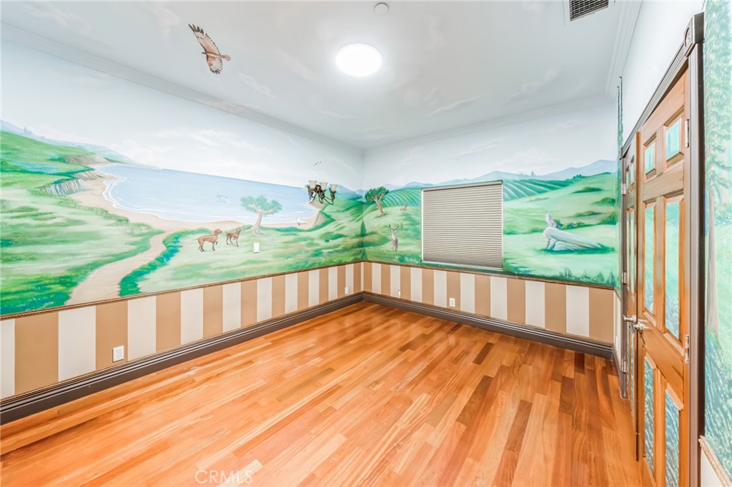 5038 Tendilla Avenue