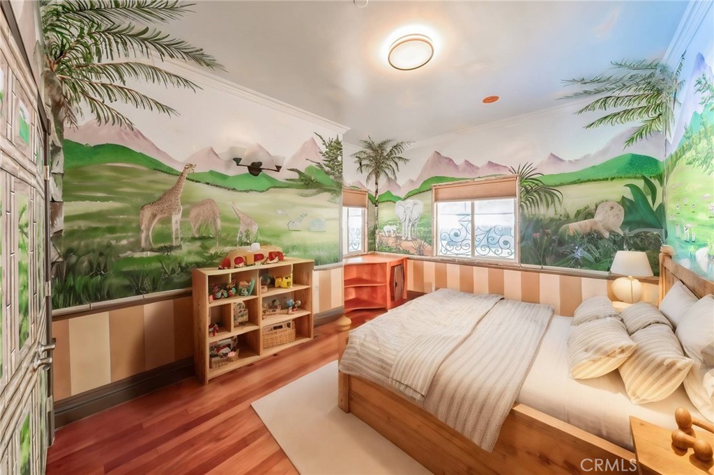 5038 Tendilla Avenue