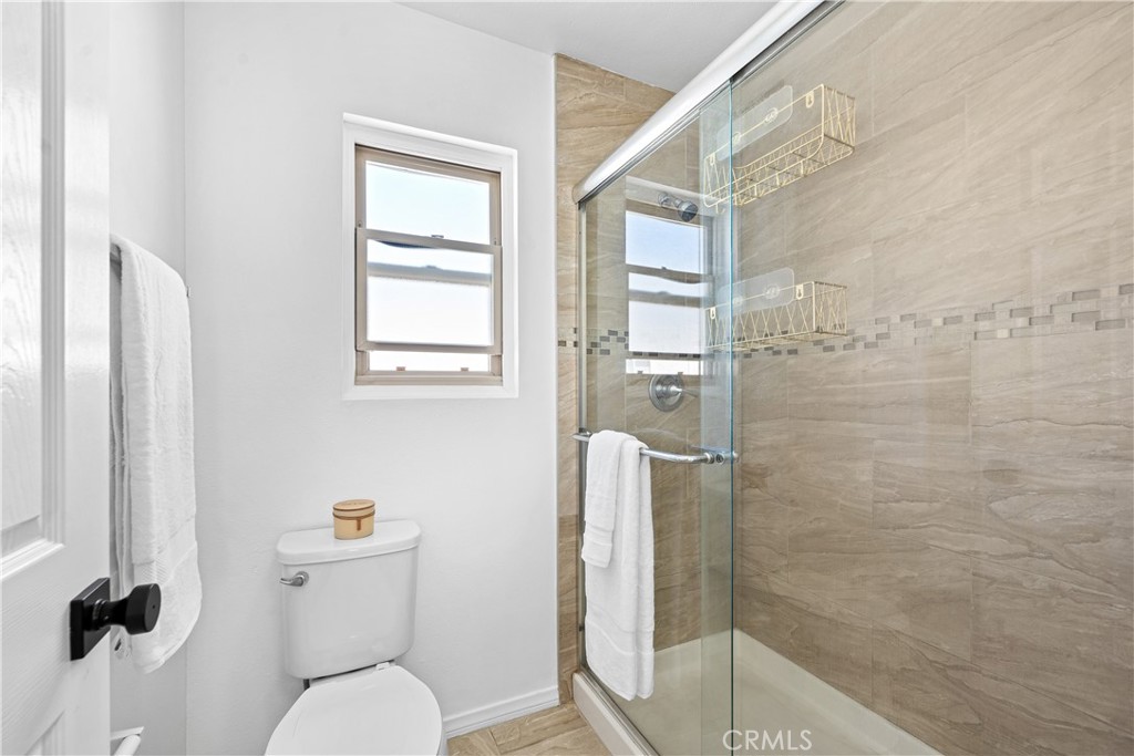 22203 1/2 Erwin Street