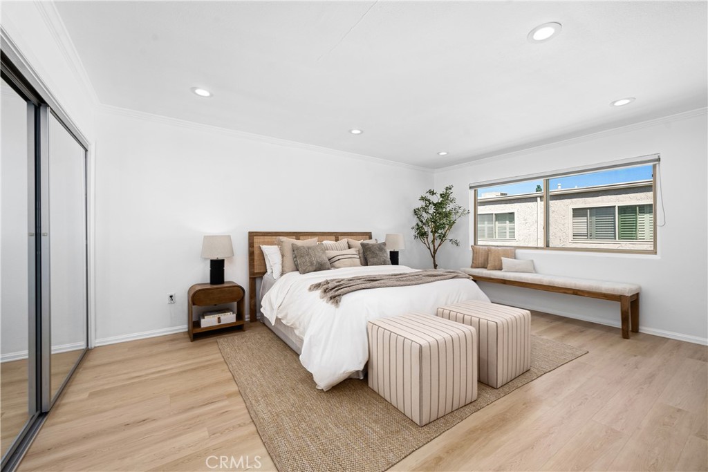 22203 1/2 Erwin Street