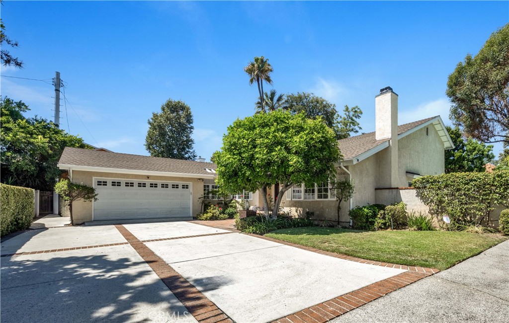 5041 Haskell Avenue