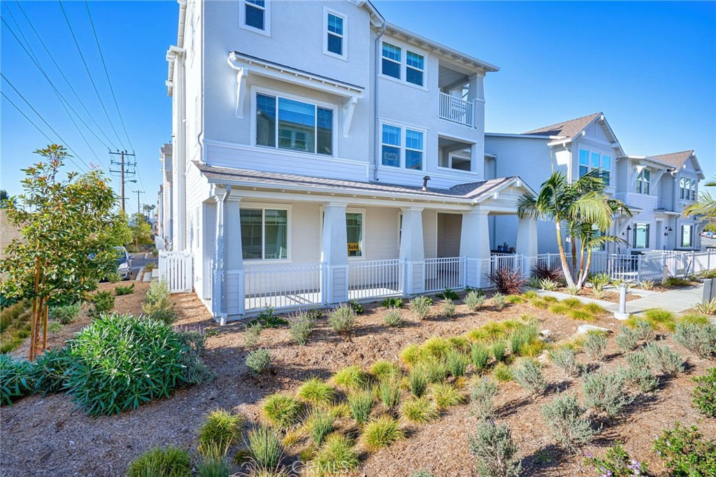 2448 Haley Point Drive 105