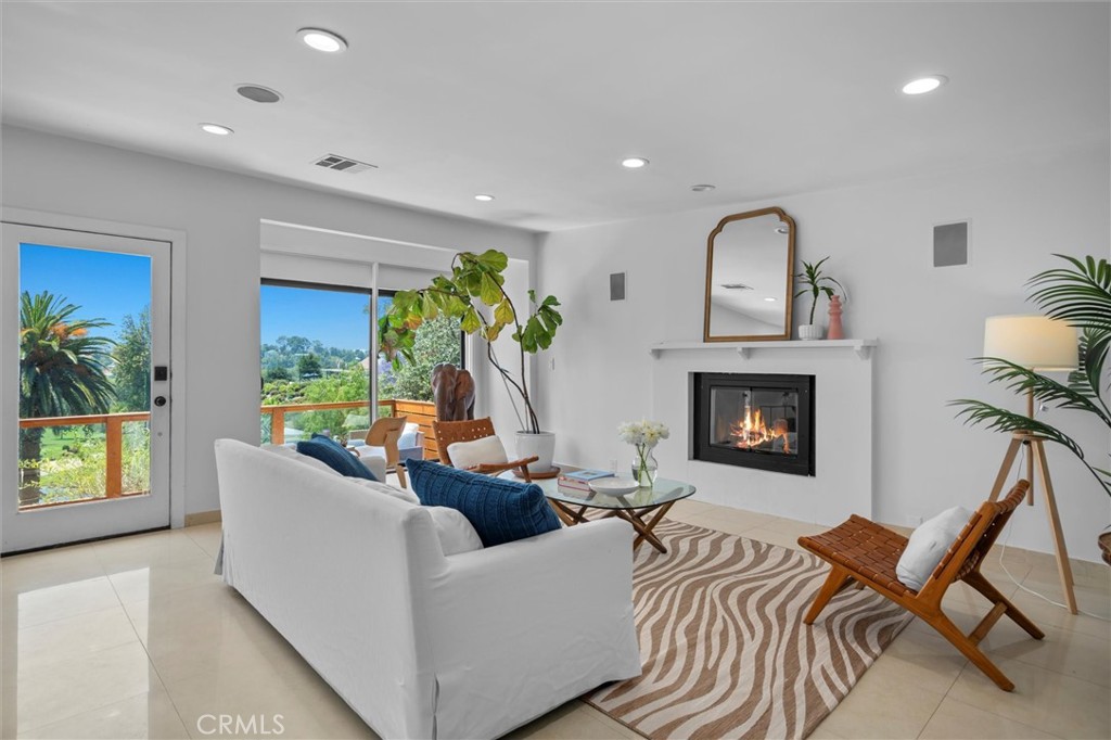4698 Morro Drive