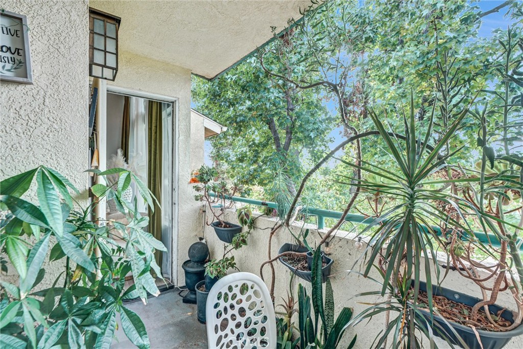 7800 Topanga Canyon