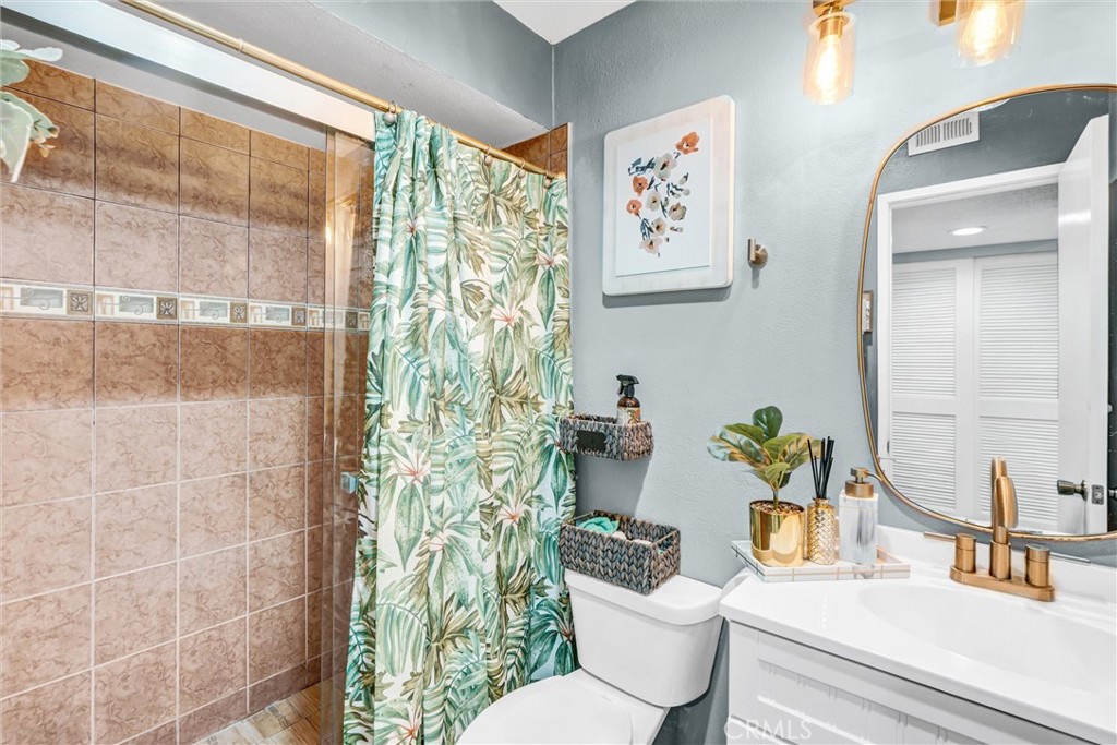 7800 Topanga Canyon