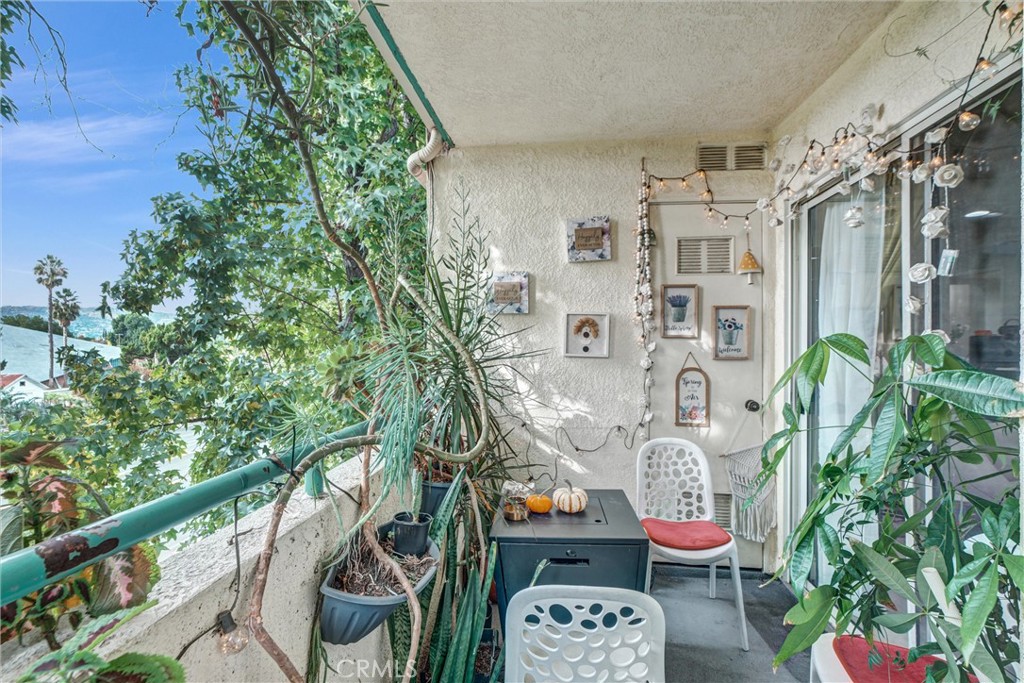 7800 Topanga Canyon