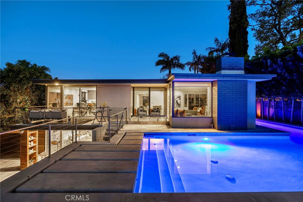 3851 Beverly Ridge