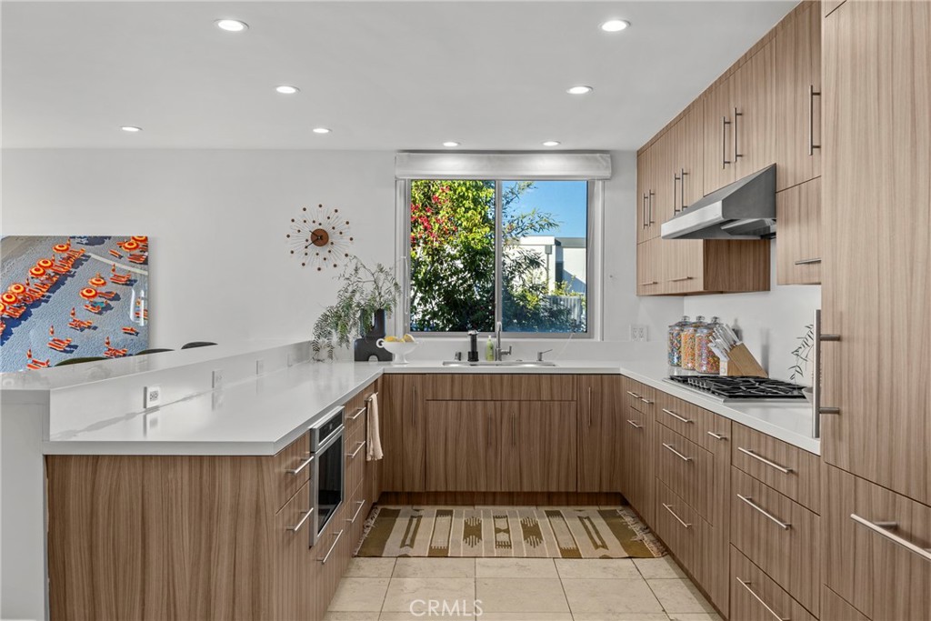 3851 Beverly Ridge