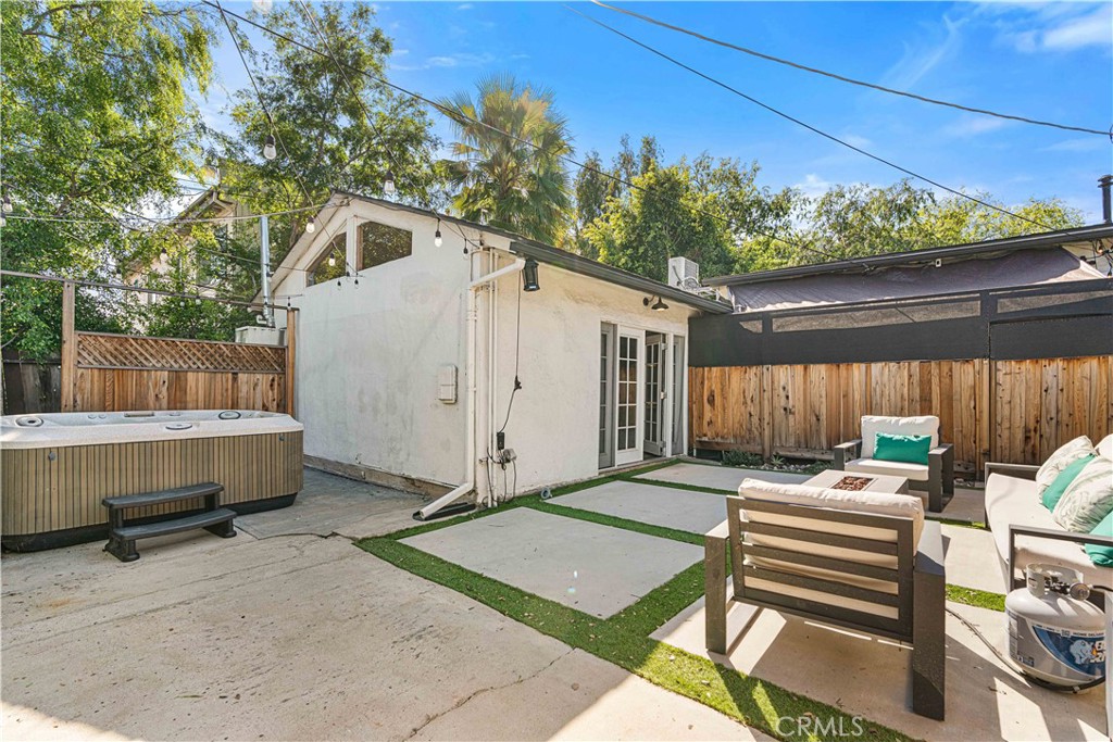 6514 Coldwater Canyon