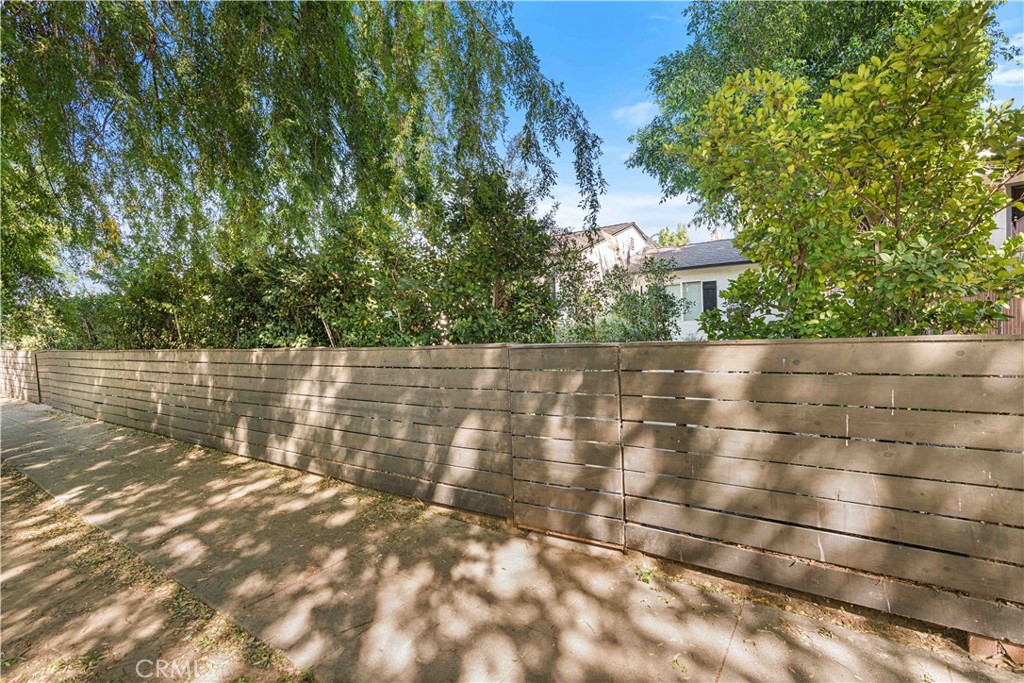 6514 Coldwater Canyon