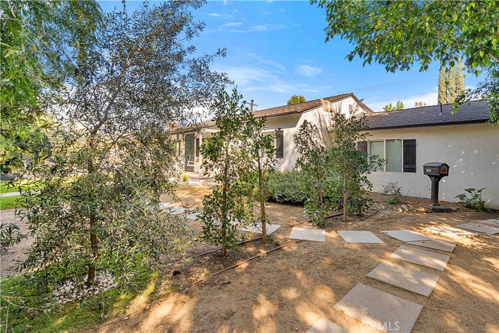 6514 Coldwater Canyon