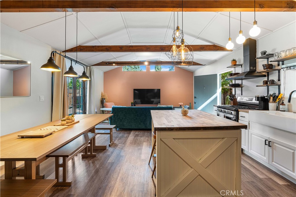 6514 Coldwater Canyon