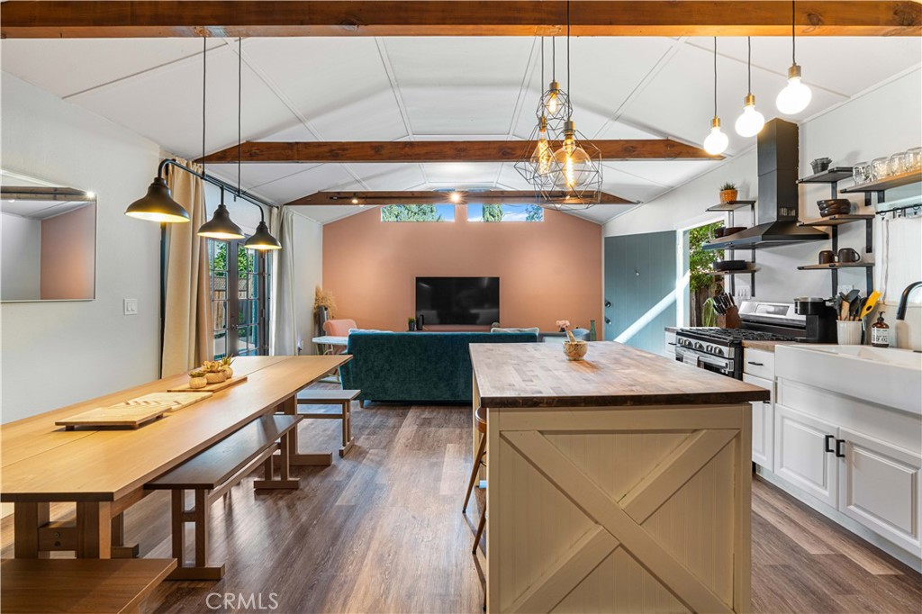 6514 Coldwater Canyon