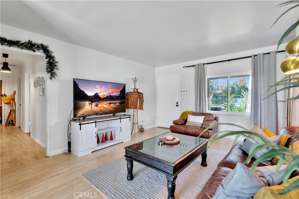 6514 Coldwater Canyon