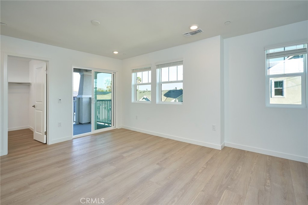 2448 Haley Point Drive 105
