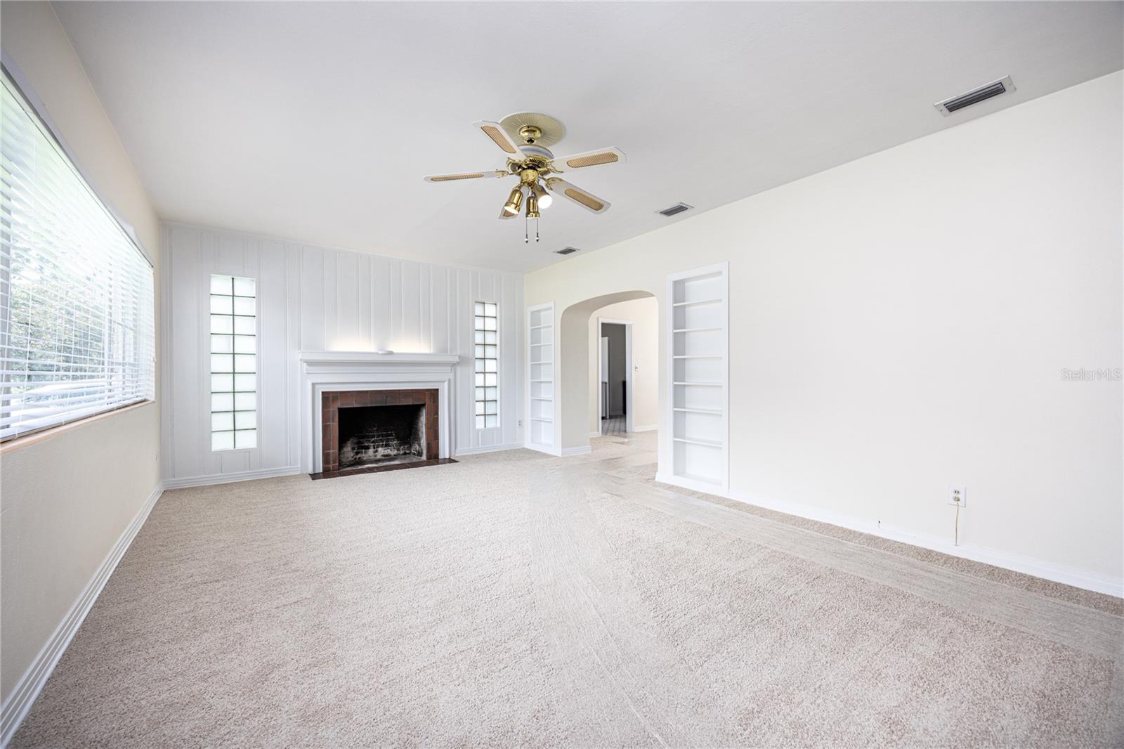 1067 SW 11TH TER
