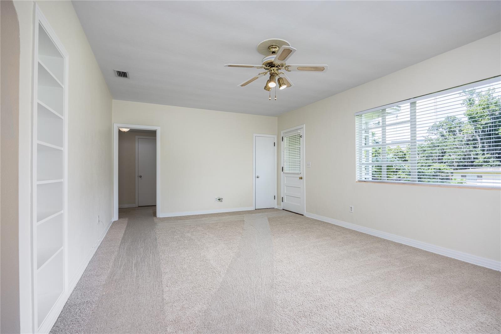 1067 SW 11TH TER