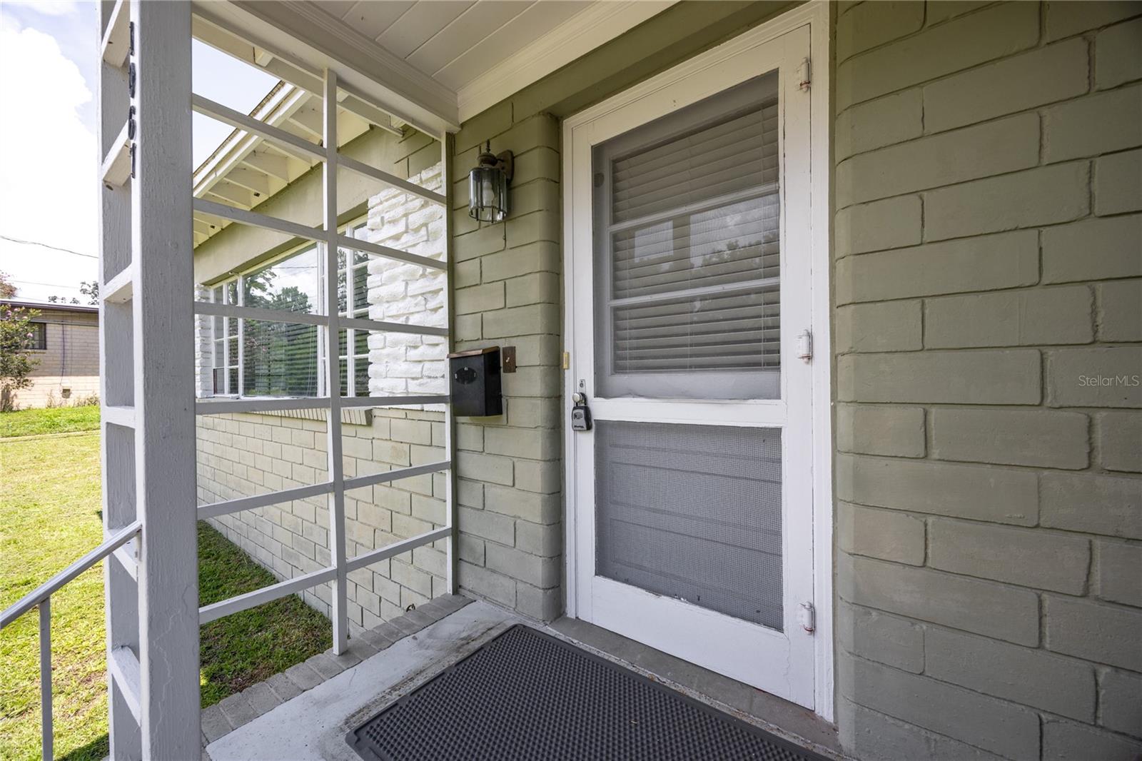 1067 SW 11TH TER
