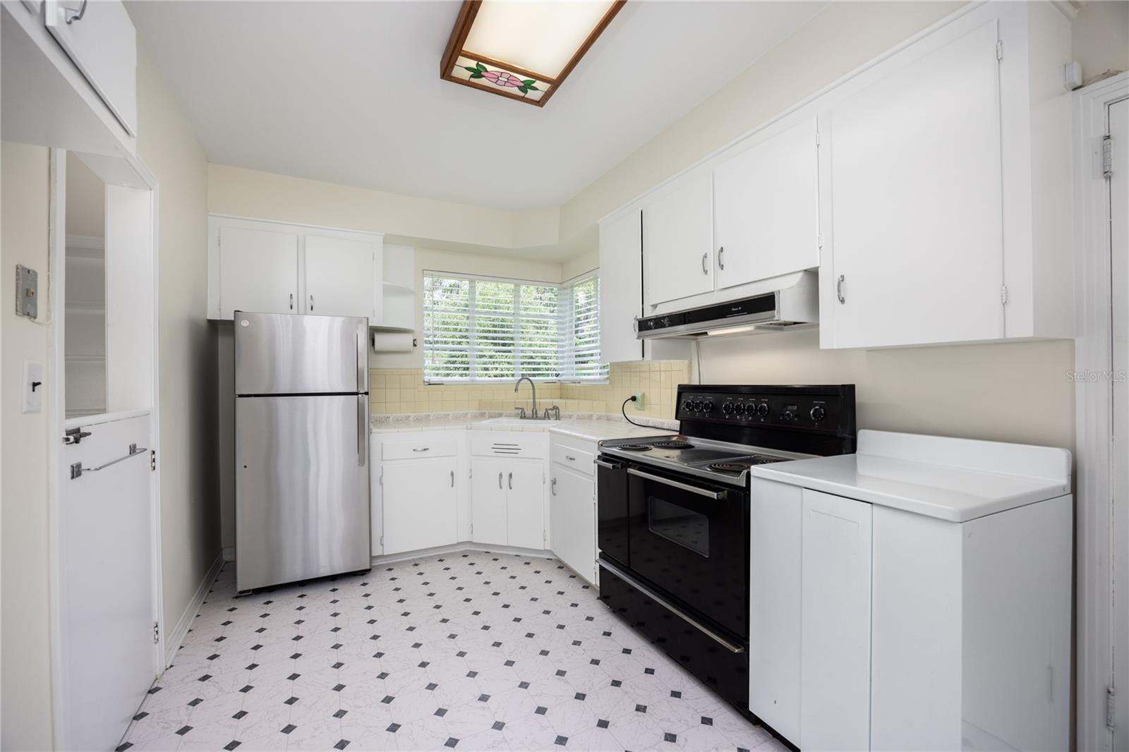 1067 SW 11TH TER