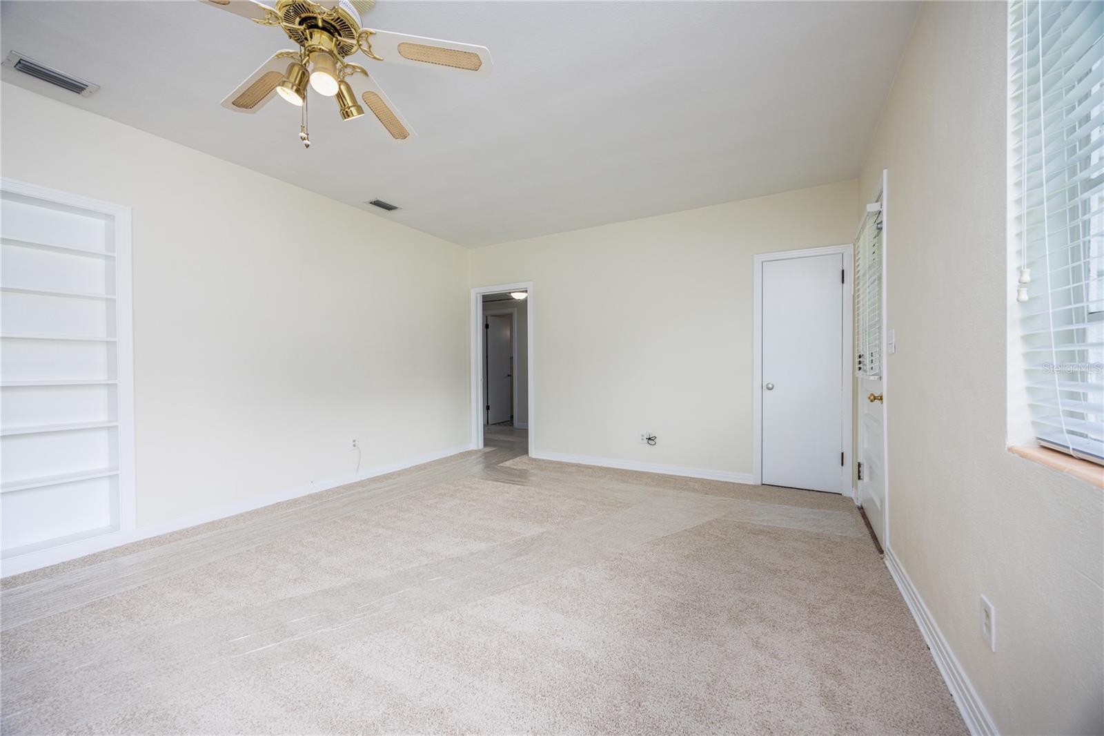 1067 SW 11TH TER