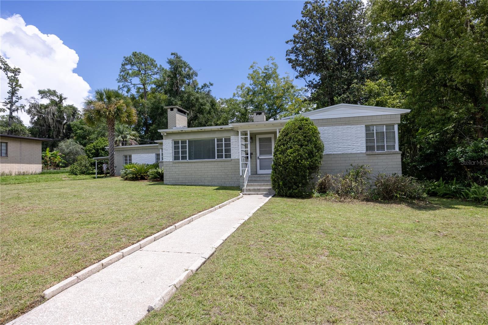 1067 SW 11TH TER