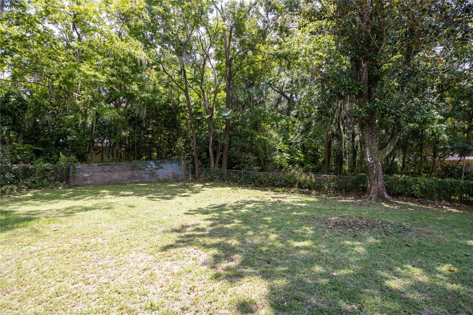 1067 SW 11TH TER