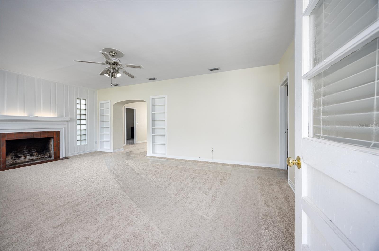 1067 SW 11TH TER