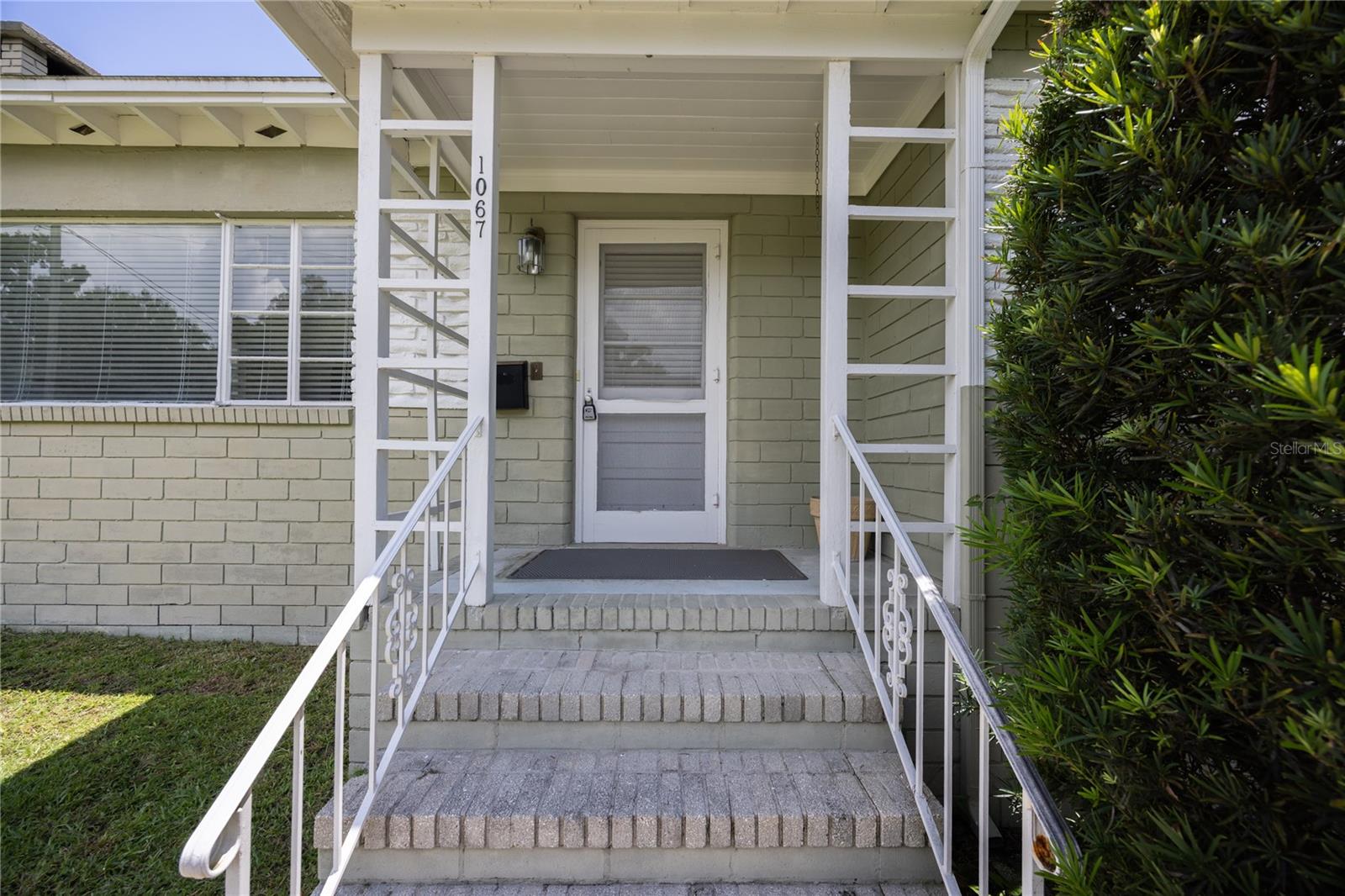 1067 SW 11TH TER