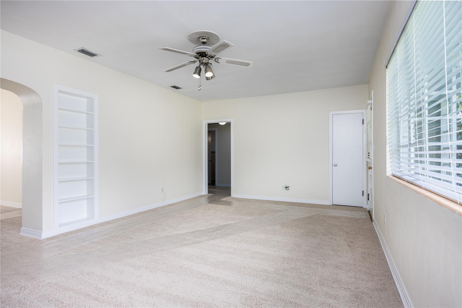 1067 SW 11TH TER