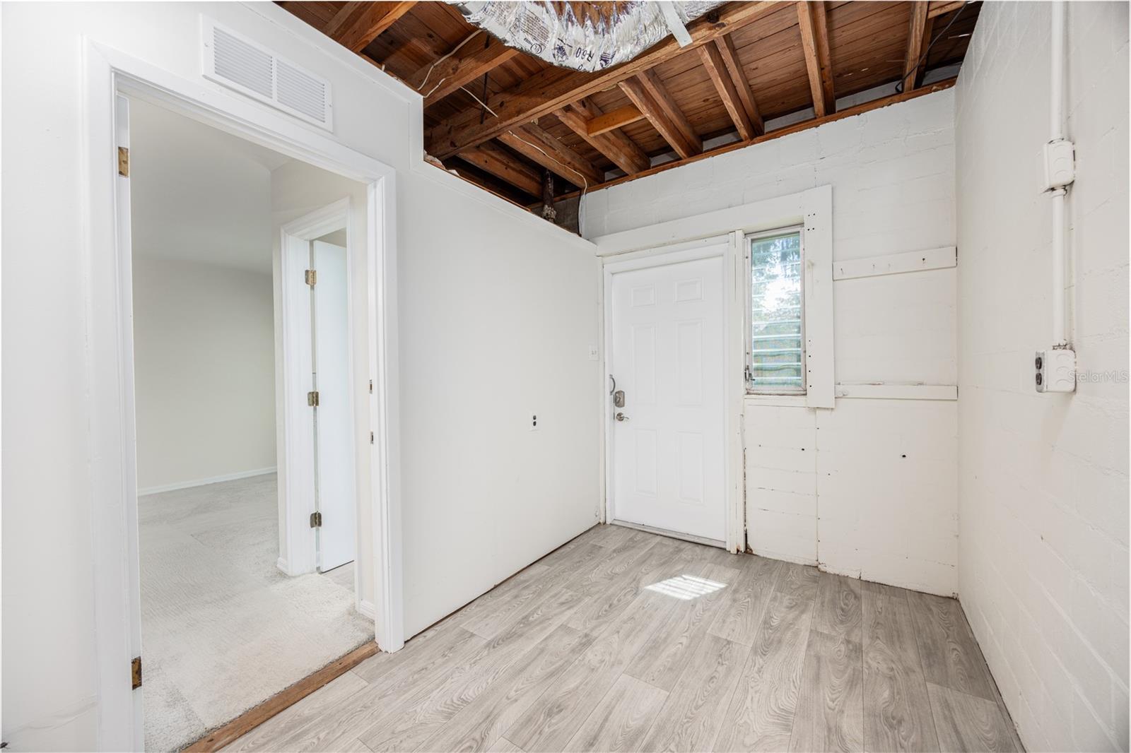 1067 SW 11TH TER