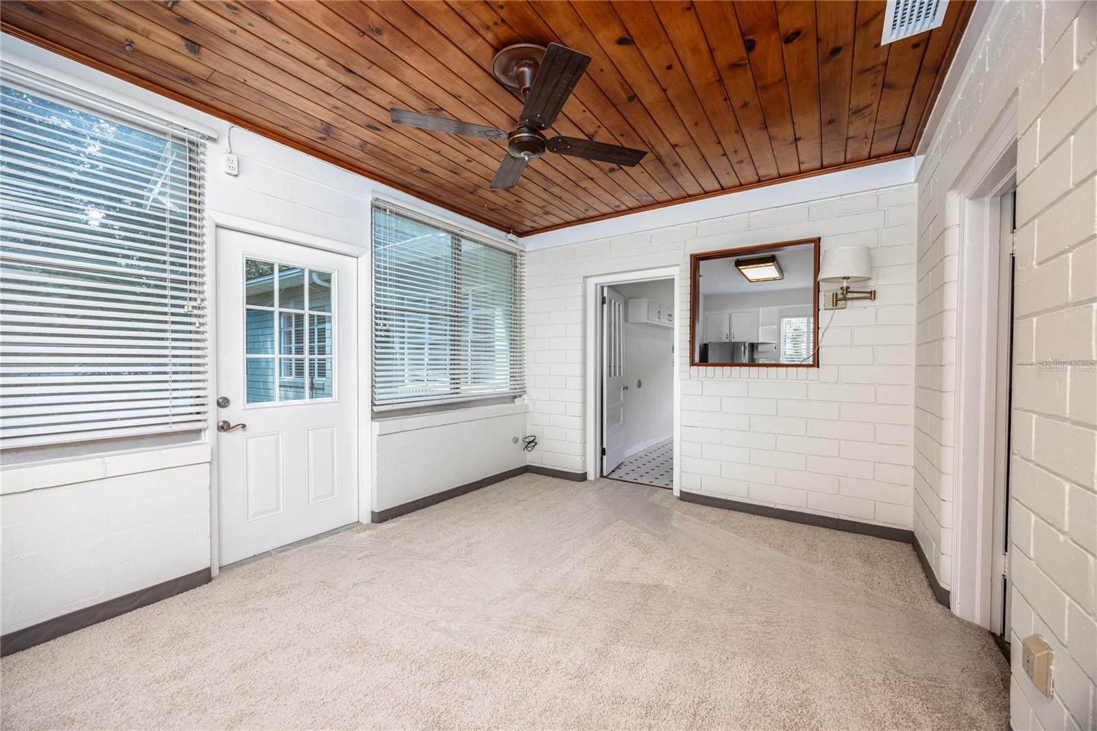 1067 SW 11TH TER