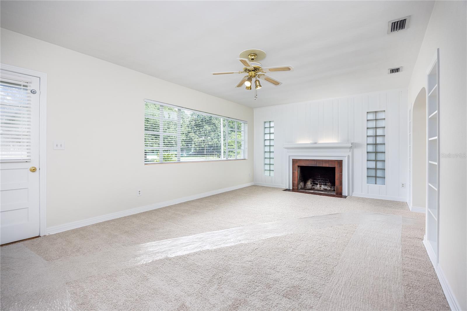 1067 SW 11TH TER