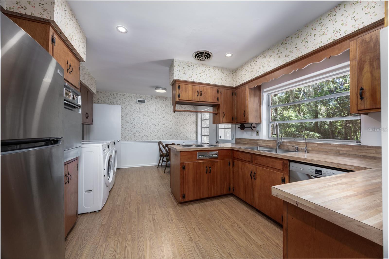 1625 NW 14TH AVE