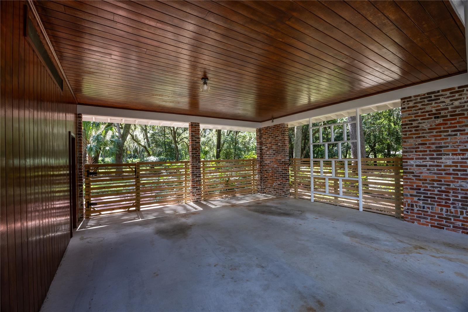 1625 NW 14TH AVE
