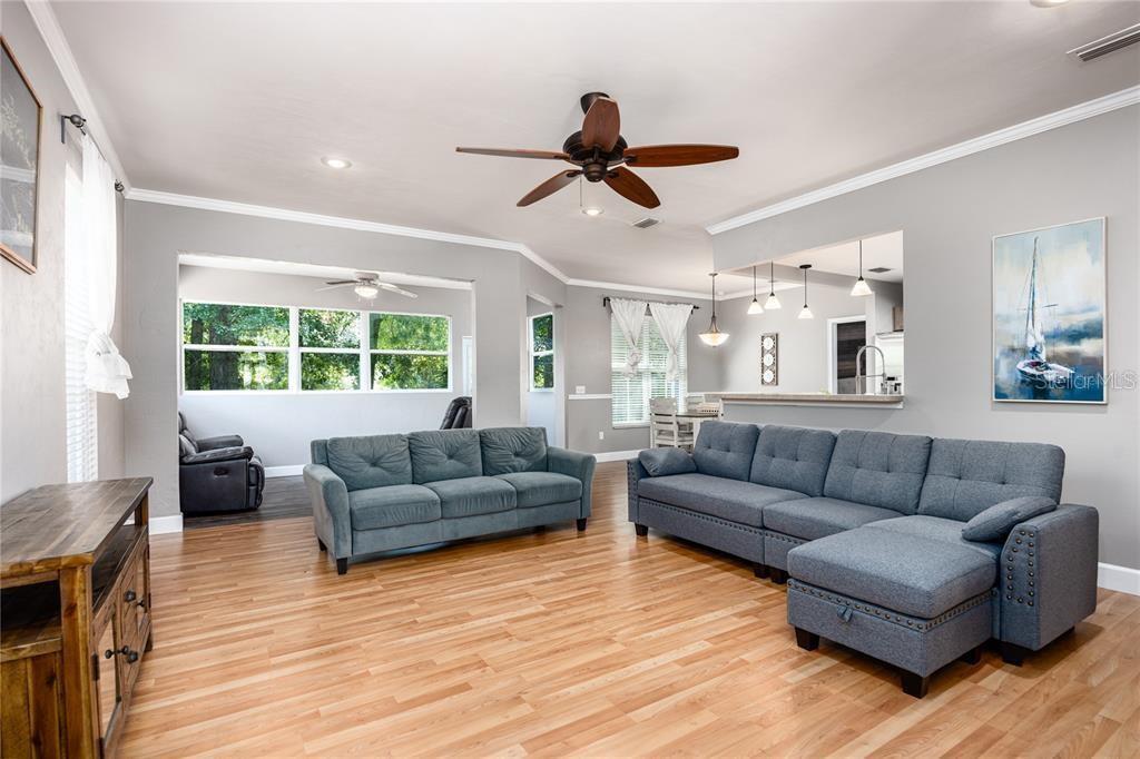 4537 NE 16TH TER