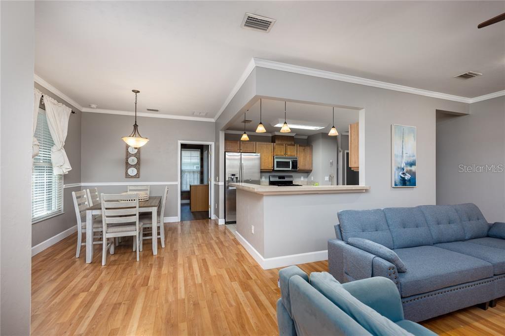 4537 NE 16TH TER