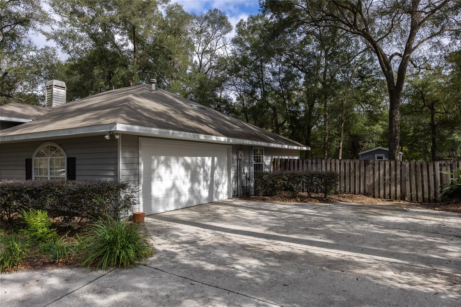 2103 SW 75TH TER