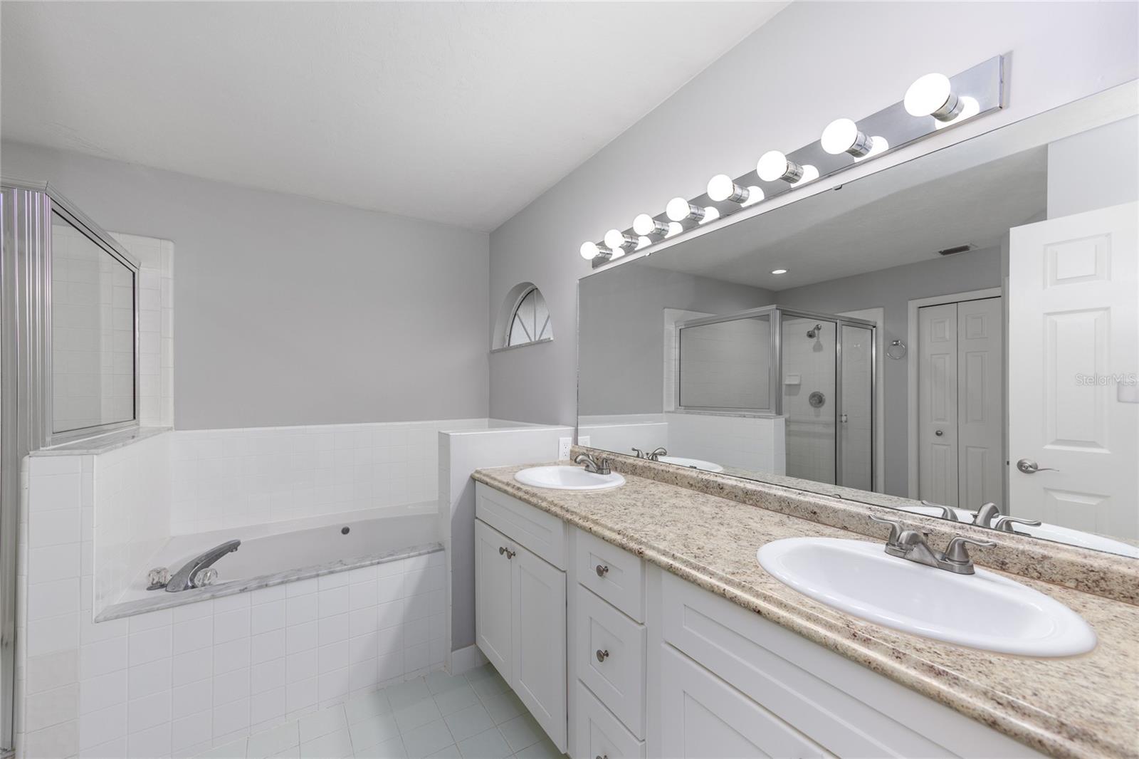 2103 SW 75TH TER