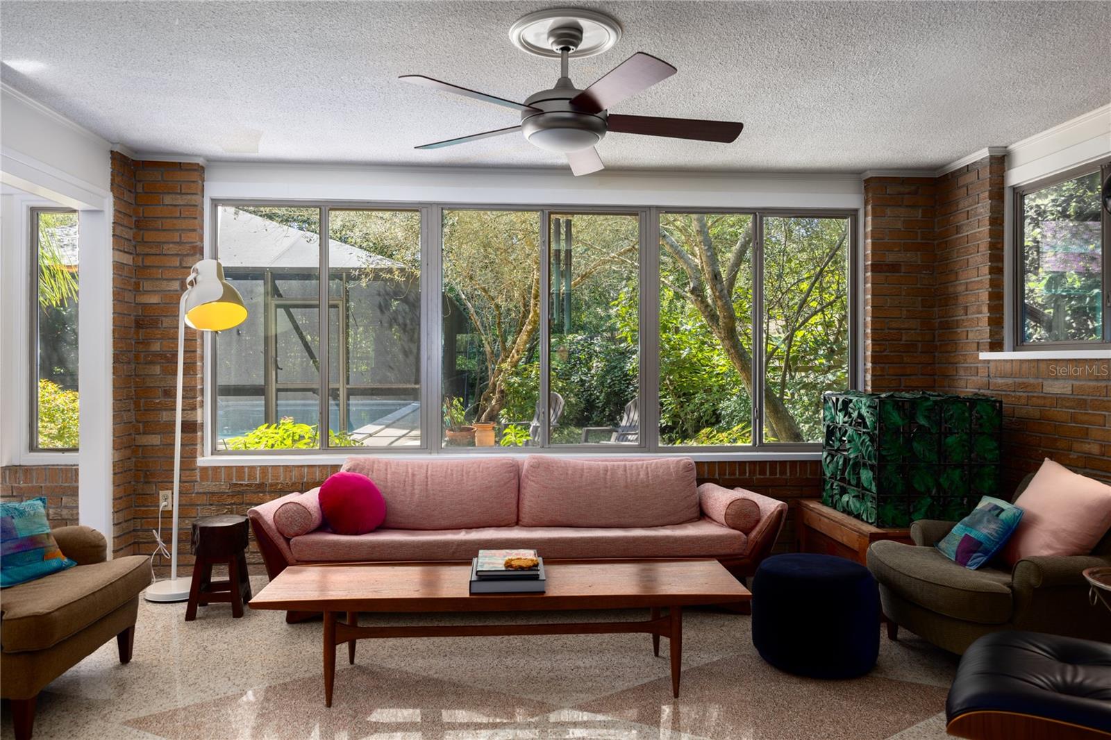 415 NW 32ND ST